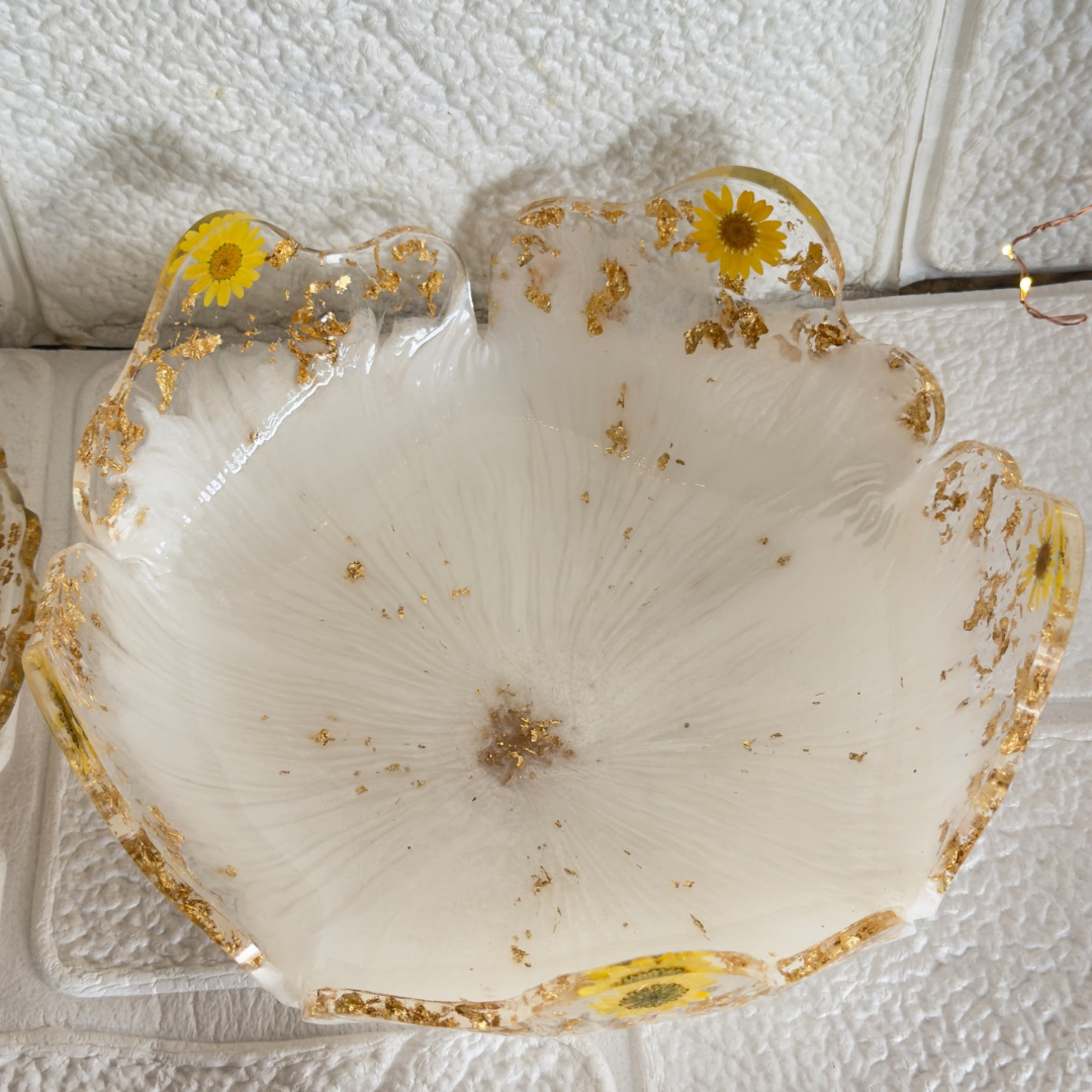 Handmade Resin Decorative Bowl with Dried Flowers & Gold Foil